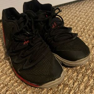 Used boys KD sneakers (nike). Size 2.5